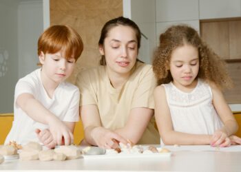 10 Simple Craft Ideas at Home for Busy Parents