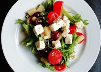 12 Beginner Friendly Home Cooking Techniques to Master Today