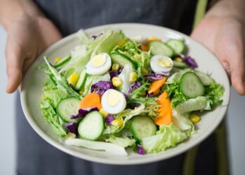 "7 Must-Have Kitchen Tools for Successful Vegetarian Cooking for Beginners