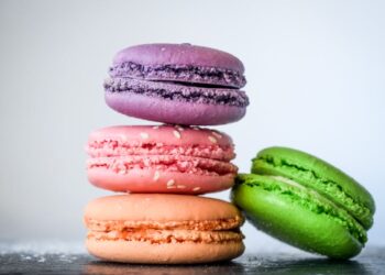 7 Easy Baking Recipes at Home for a Sweet Retreat