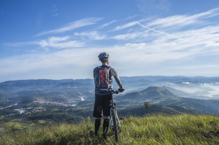 Top 10 Easy Hiking Trails for Beginners Across the U.S.